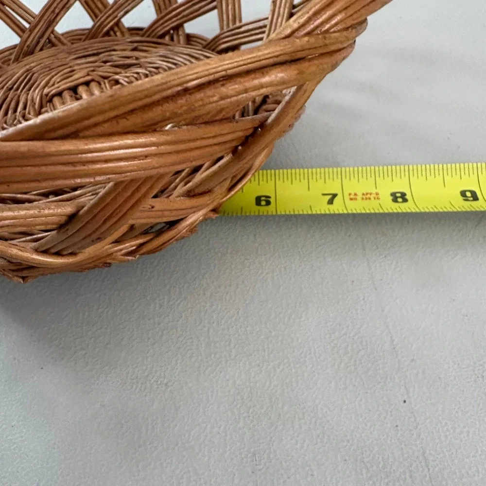 VTG Woven Wicker Lattice Basket Round Brown Open Weave Decorative Bowl 9 Inch
